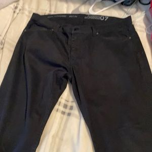 Foreign exchange pants